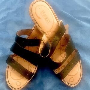 Born Size 8 NEW!!! Three Strap Black Leather Stylish Sandals.